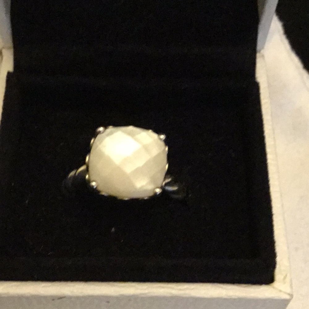 Size 6 - Picture 2 of 3